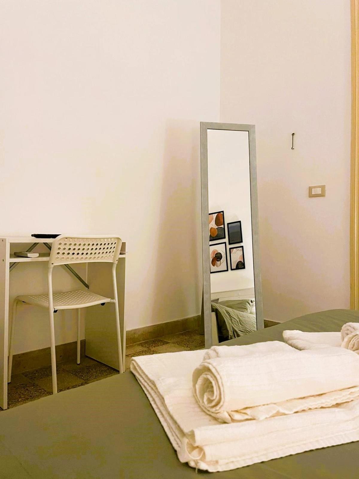 Olivuzza Rooms In Apartment Palermo Exterior photo